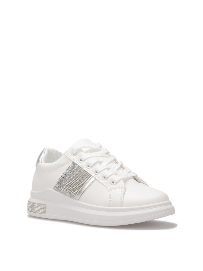 Baskets incrustées de strass