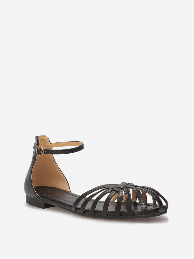 Sandales ajourées à fines brides