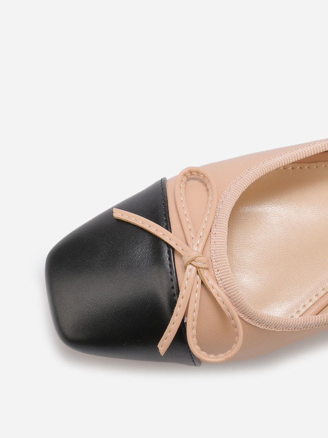 Ballerines à talon et bout carré