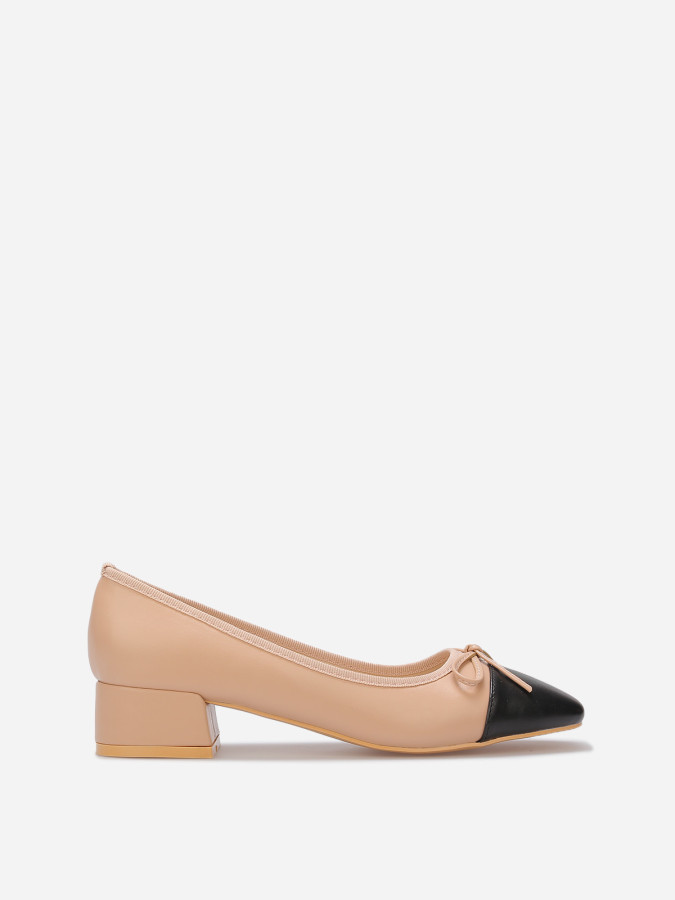 Ballerines à talon et bout carré