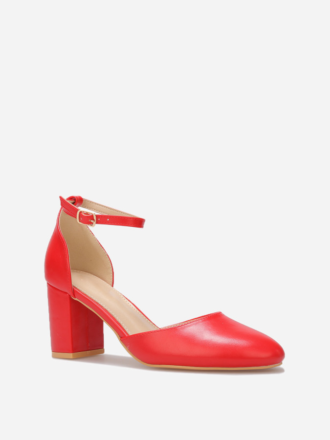 Escarpins à bout arrondi et bride