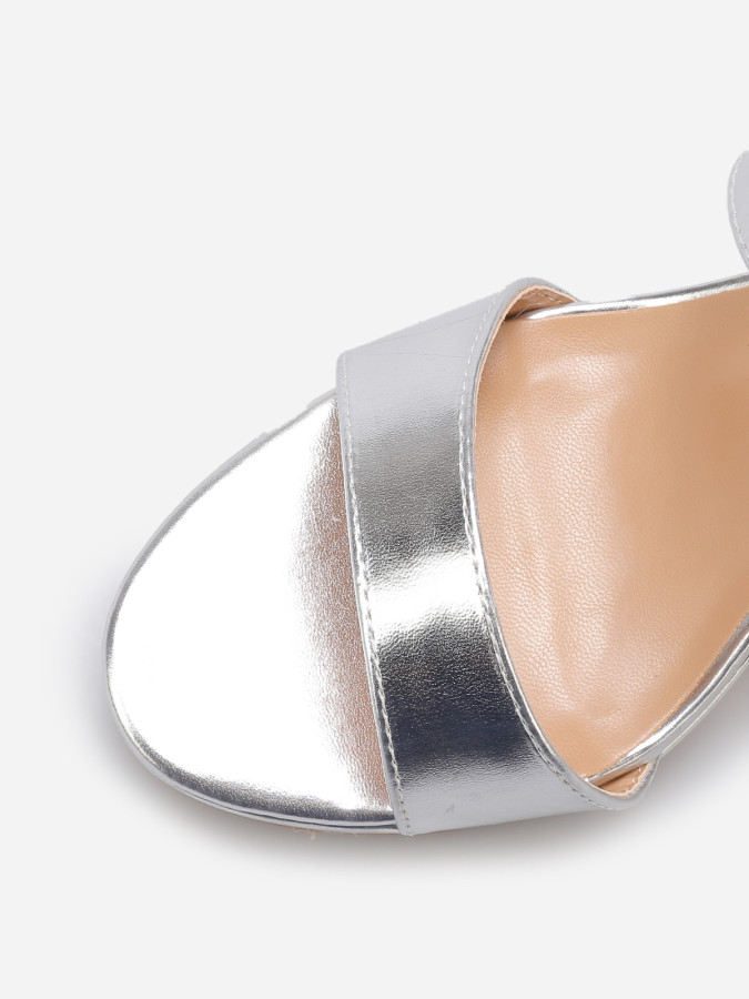 Sandales à multi-brides et talon haut