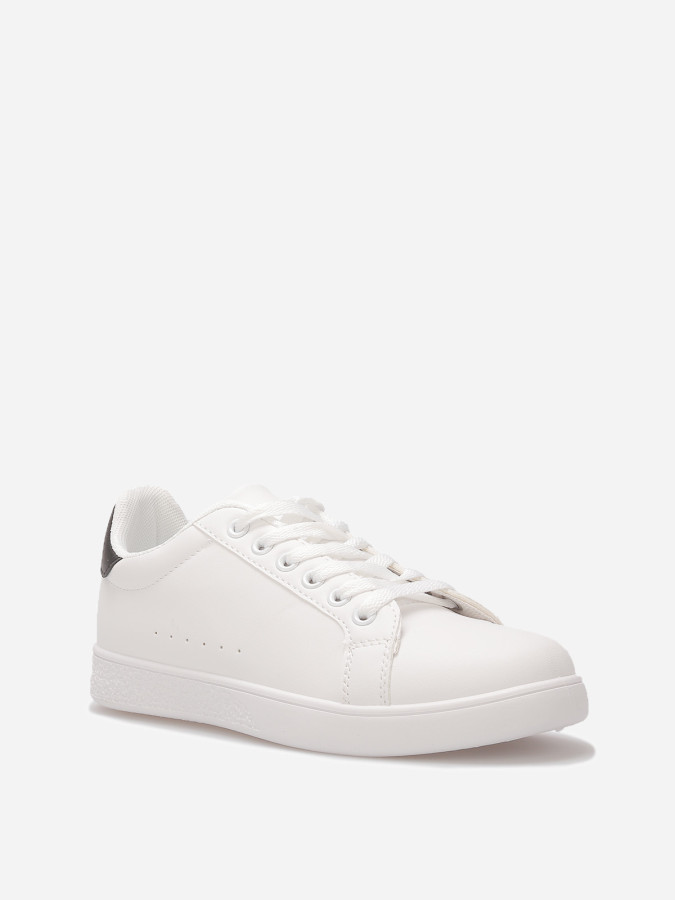 Baskets basses basiques