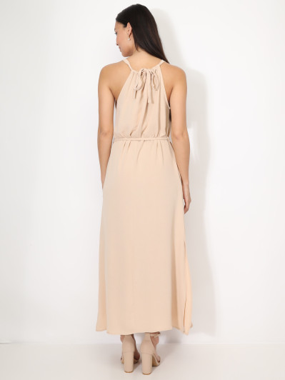 Robe longue à fentes et ceinture tressée
