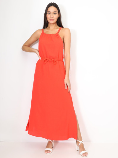 Robe longue à fentes et ceinture tressée