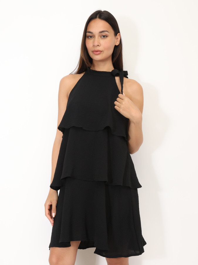 Robe à volants et nœud