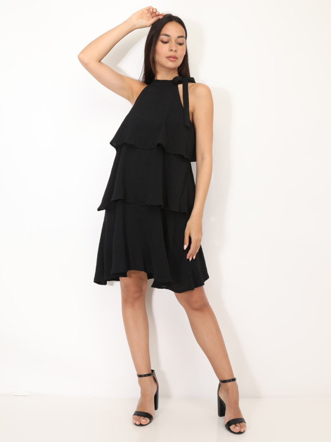 Robe à volants et nœud