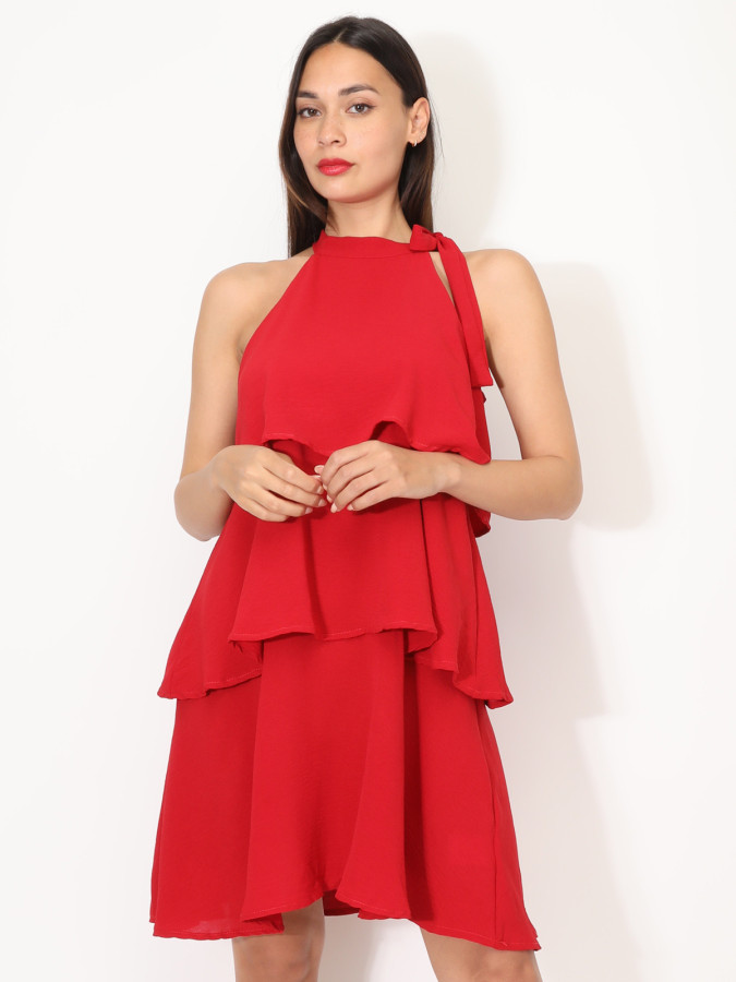 Robe à volants et nœud