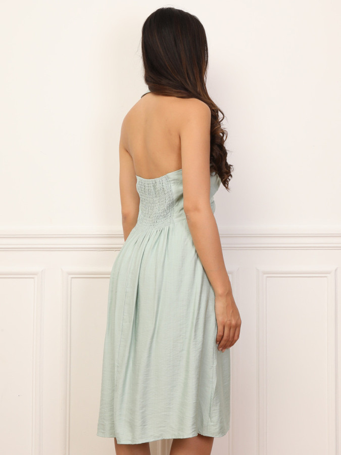 Robe dos-nu à col chemise verte sauge