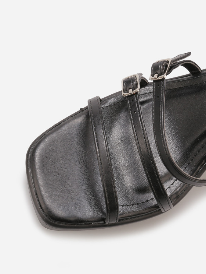 Sandales à fines brides et plateforme