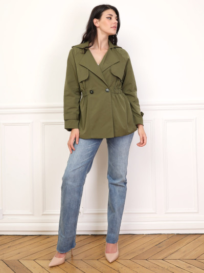 Trench court élastiqué à la taille