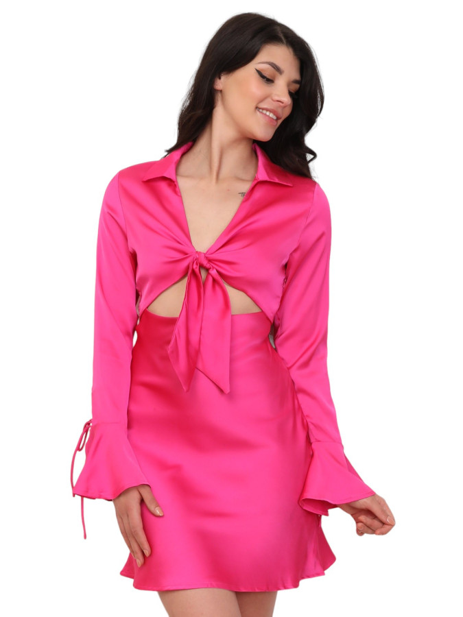 Robe cut out satinée et évasée