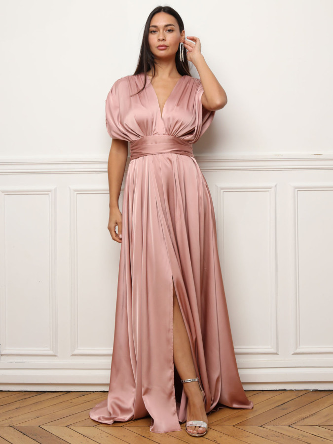 Robe satinée et froncée style portefeuille