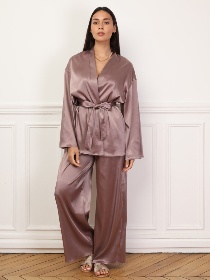 Ensemble pantalon et kimono satinés