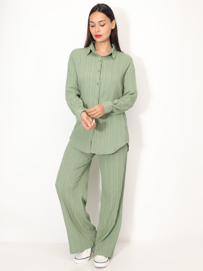 Ensemble chemise et pantalon plissés