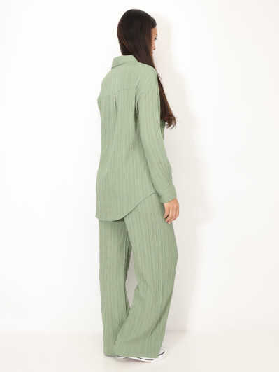 Ensemble chemise et pantalon plissés