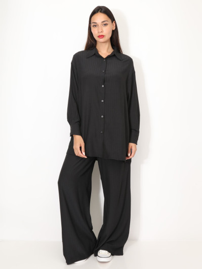 Ensemble chemise et pantalon à rayures