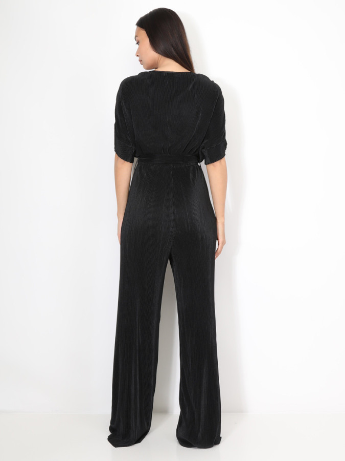 Combinaison évasée et plissée