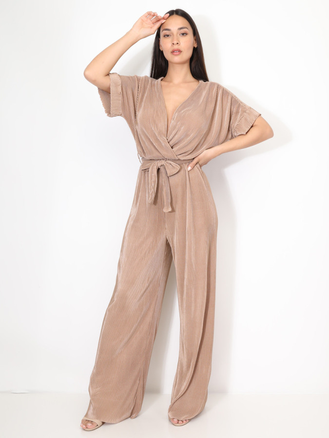 Combinaison évasée et plissée