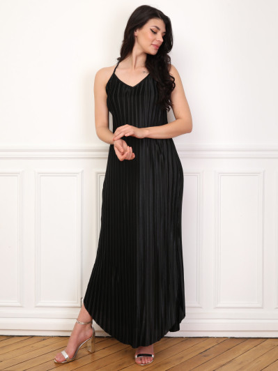 Robe plissée à bords arrondis