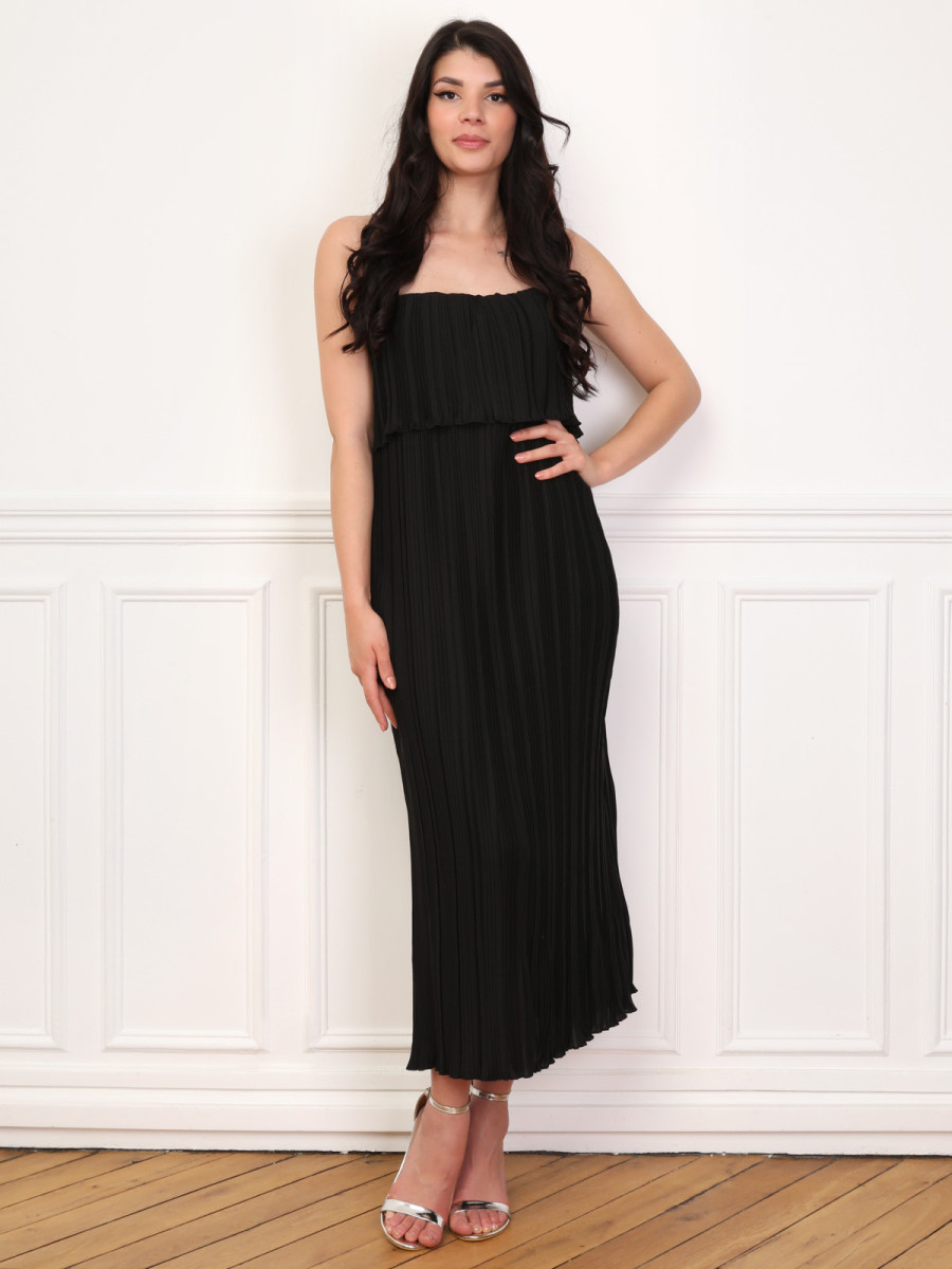 Robe fluide et plissée à volants