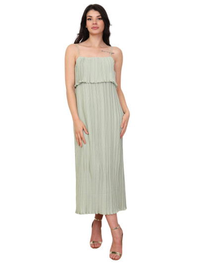 Robe fluide et plissée à volants