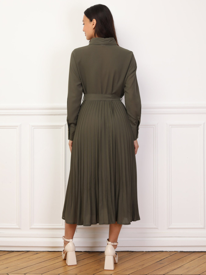 Robe chemise plissée et ceinturée