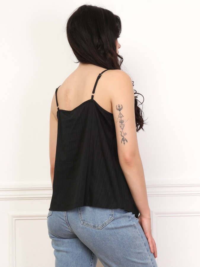 Caraco texturé à détail crochet