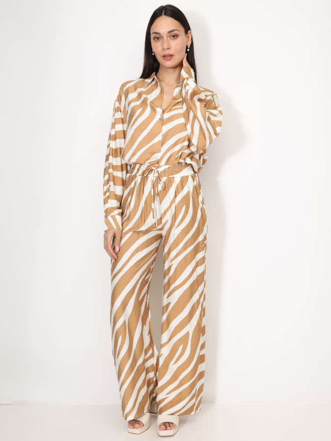 Chemise texturée et fluide à motifs