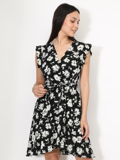 Robe fleurie à volants et ceinture