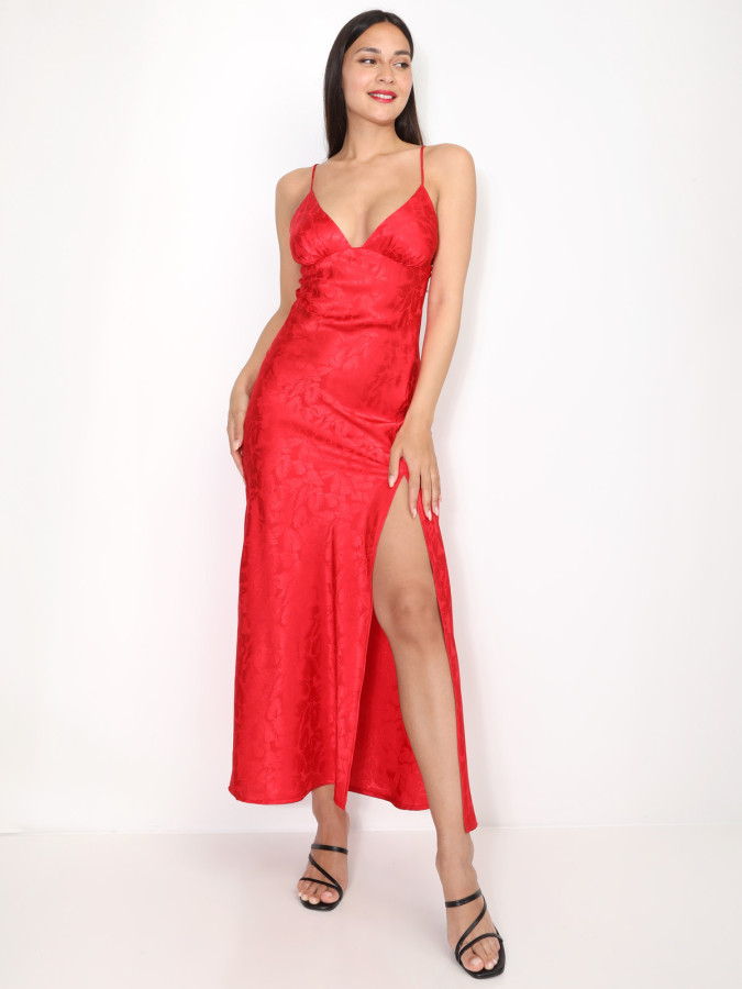 Robe longue satinée à motif floral