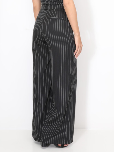 Pantalon de costume à fines rayures