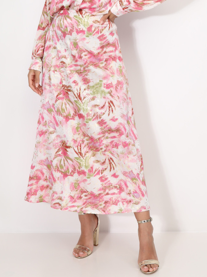 Jupe à motifs et éclats dorés