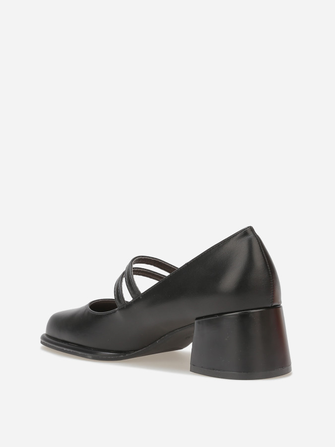 Babies à talon et bout carrés