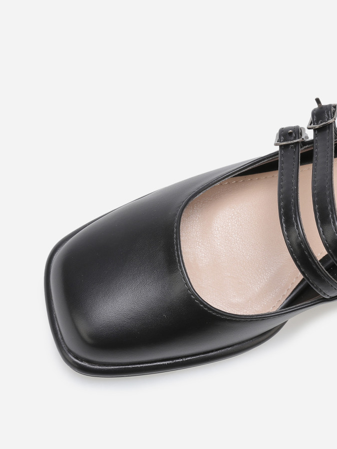 Babies à talon et bout carrés