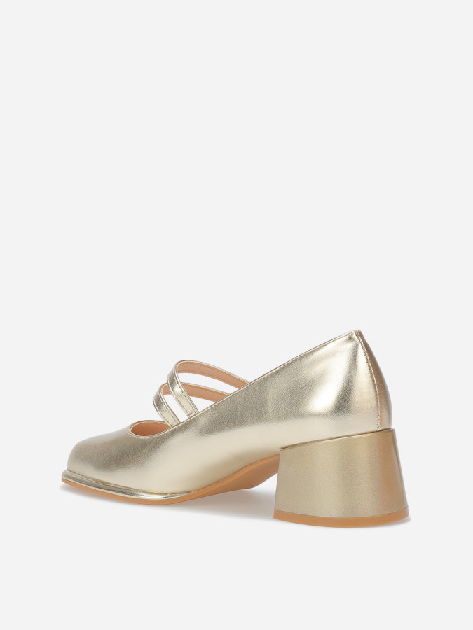 Babies à talon et bout carrés