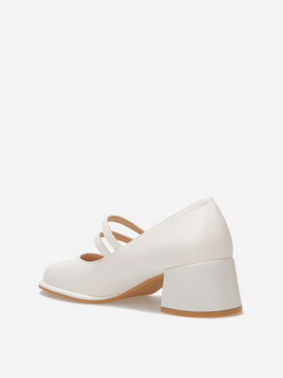 Babies à talon et bout carrés