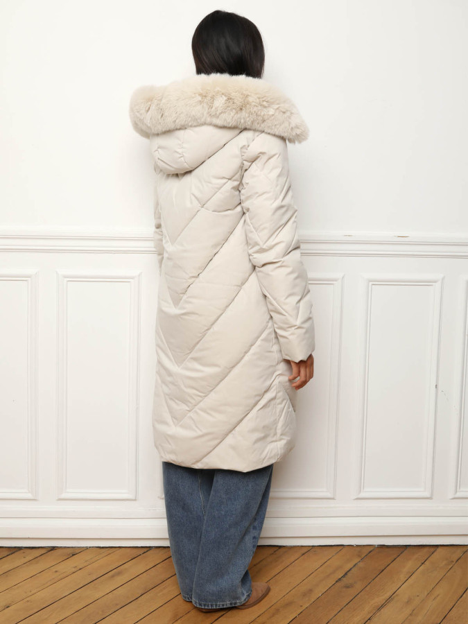 Doudoune à capuche en fausse fourrure