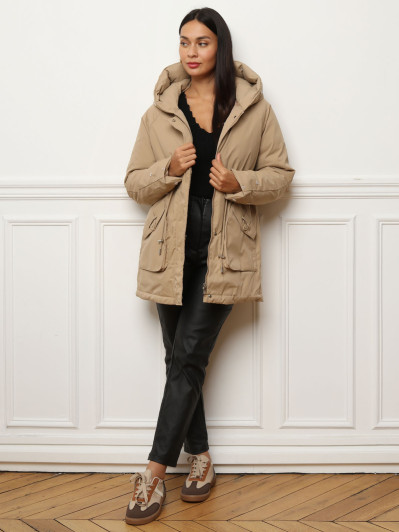 Parka mi-longue à fausse fourrure