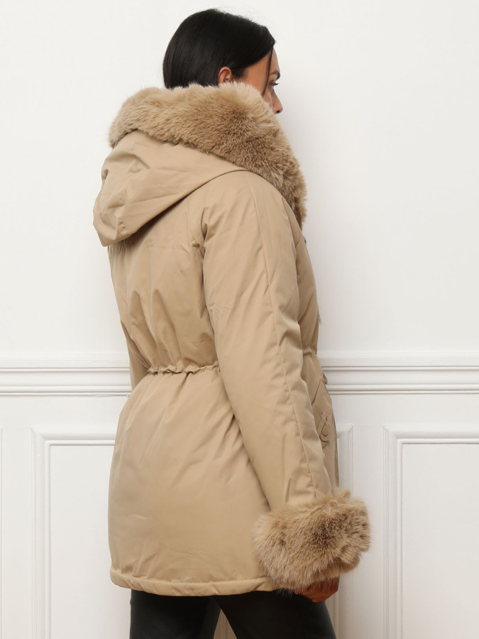 Parka mi-longue à fausse fourrure