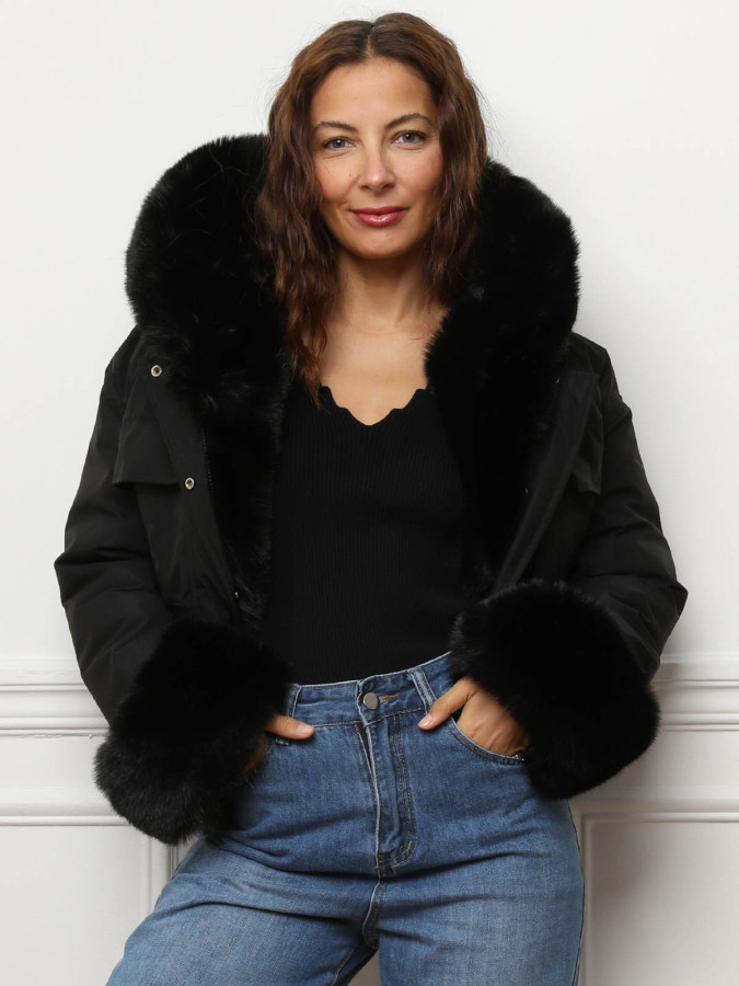 Parka courte à fausse fourrure