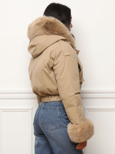 Parka courte à fausse fourrure