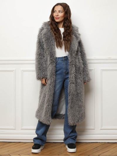 Manteau large en fausse fourrure