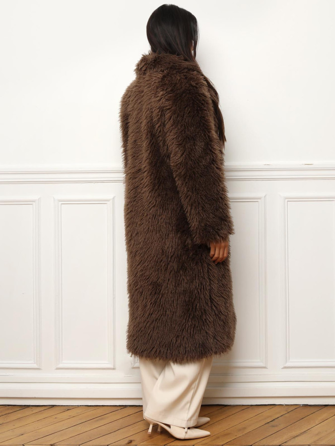 Manteau large en fausse fourrure