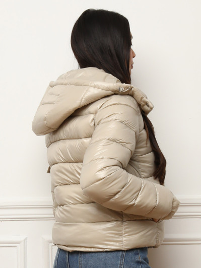 Doudoune courte à capuche