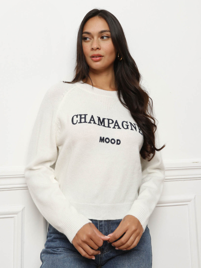 Pull à message brodé