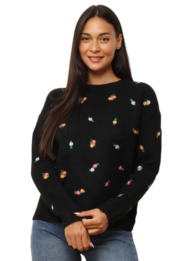 Pull à petites fleurs brodées