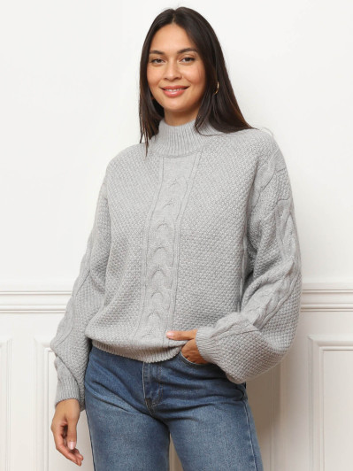 Pull à motifs et manches ballons