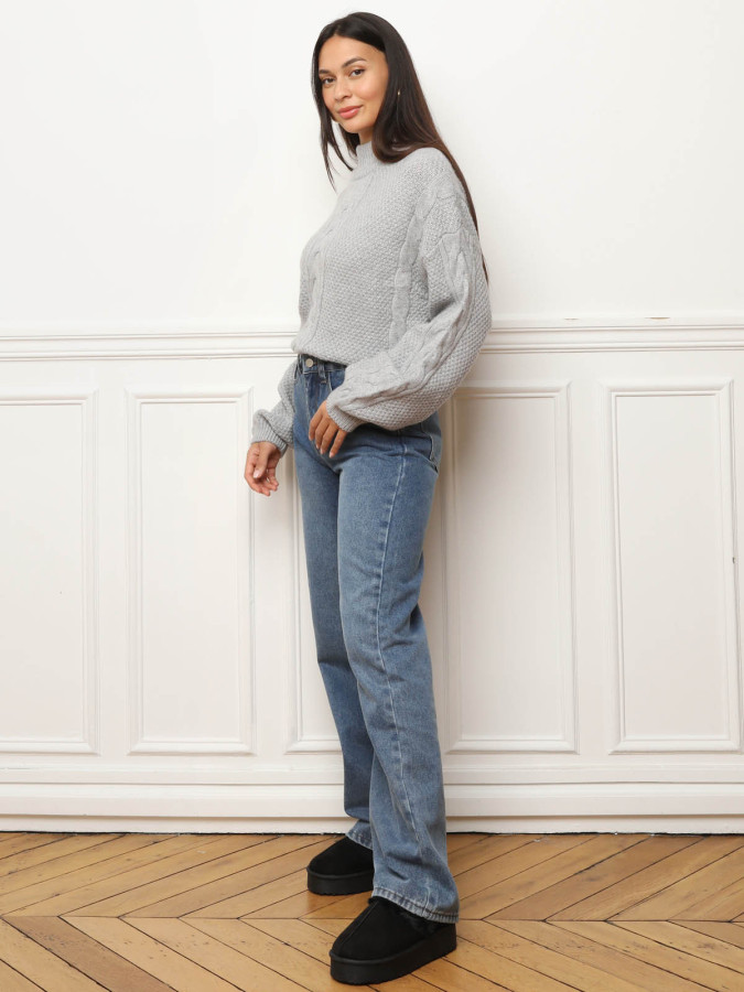 Pull à motifs et manches ballons