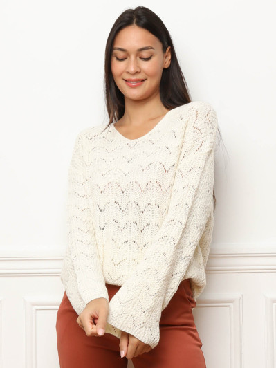 Pull long en crochet à manches papillons